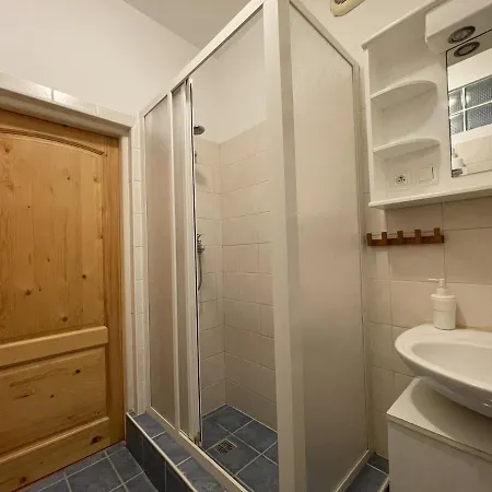 Mona In The Palace ! Διαμέρισμα